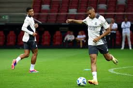 罗体：亚伯拉罕想留在米兰，罗马要价至少-万欧.